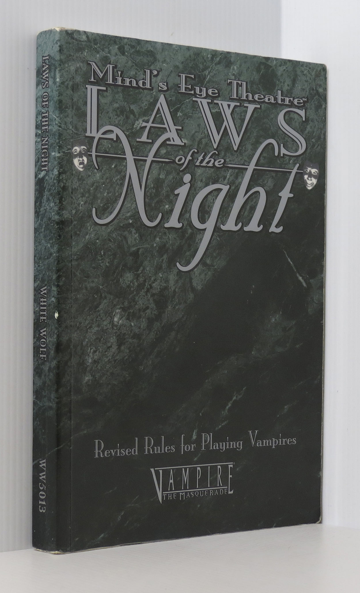 Laws of the Night: Revised Rules for Playing Vampires (Mind's Eye Theatre:  Vampire- The Masquerade)